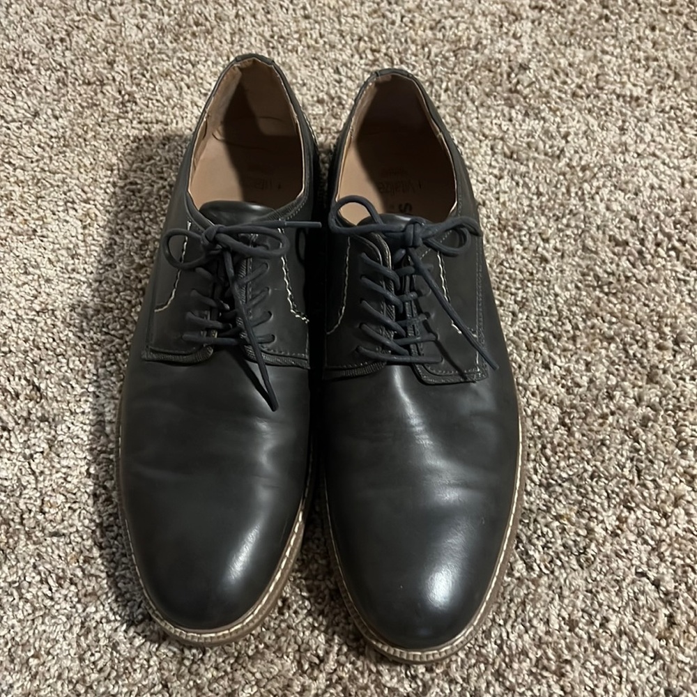 Mens dress shoes